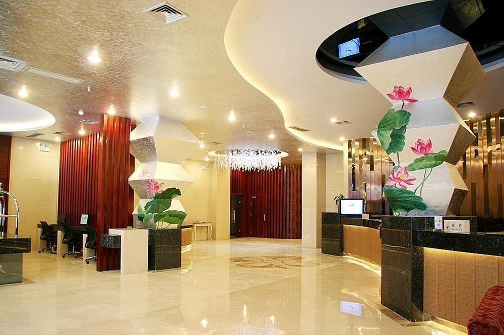 Elite Garden Hotel Янгшуо Екстериор снимка
